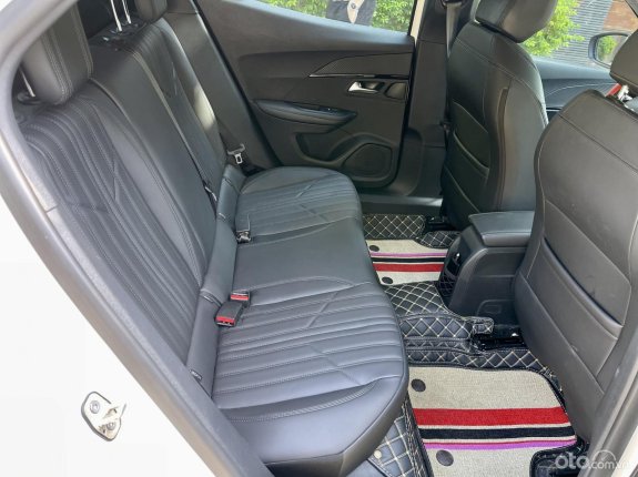 Peugeot 2008 GT Line 2021 - Xe màu trắng, tư nhân chính chủ