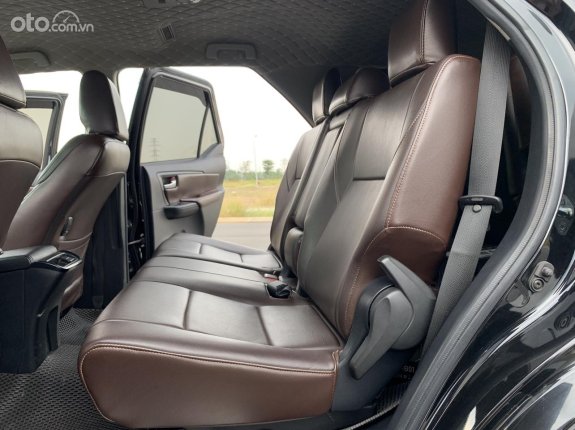 Toyota Fortuner 2.4 MT 4x2 2019 - Máy dầu, nhập khẩu cực mới