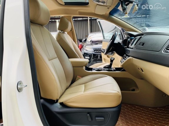 Kia Sedona 2018 - Giá cực tốt, xe máy dầu, odo chuẩn bao test