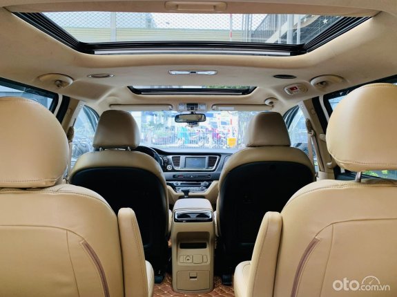 Kia Sedona 2018 - Giá cực tốt, xe máy dầu, odo chuẩn bao test