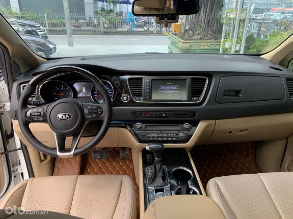 Kia Sedona 2018 - Giá cực tốt, xe máy dầu, odo chuẩn bao test