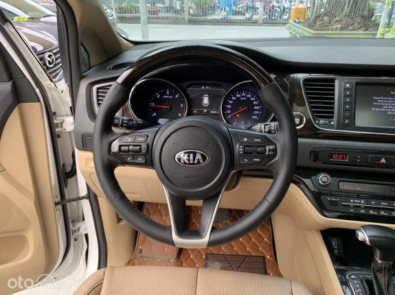 Kia Sedona 2018 - Giá cực tốt, xe máy dầu, odo chuẩn bao test