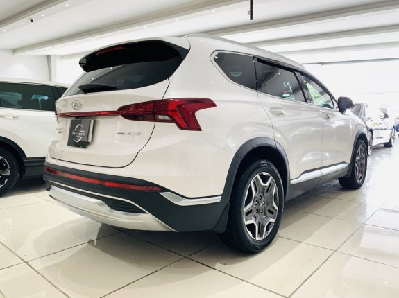 Hyundai Santa Fe 2.2 Dầu Cao cấp 2021 - Máy dầu, odo 9.000km, chất xe mới đẹp