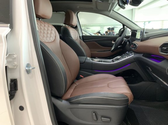 Hyundai Santa Fe 2.2 Dầu Cao cấp 2021 - Máy dầu, odo 9.000km, chất xe mới đẹp