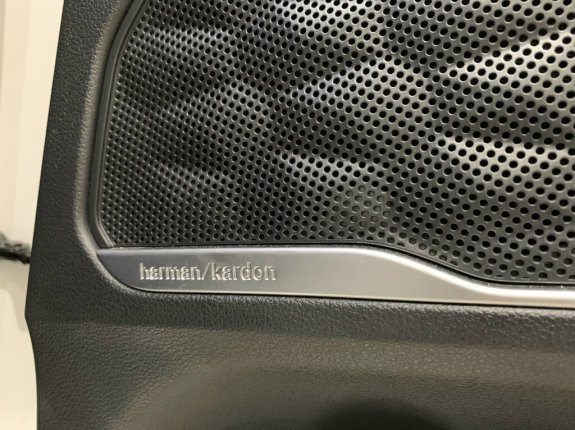 Hyundai Santa Fe 2.2 Dầu Cao cấp 2021 - Máy dầu, odo 9.000km, chất xe mới đẹp