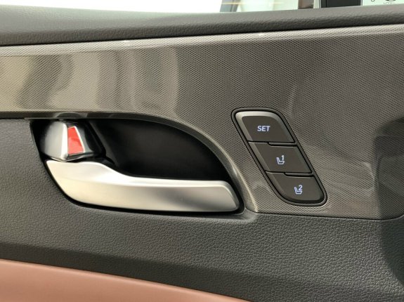 Hyundai Santa Fe 2.2 Dầu Cao cấp 2021 - Máy dầu, odo 9.000km, chất xe mới đẹp