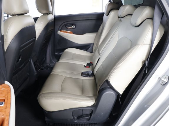 Kia Rondo 2.0 GMT 2017 - Form mới 2017