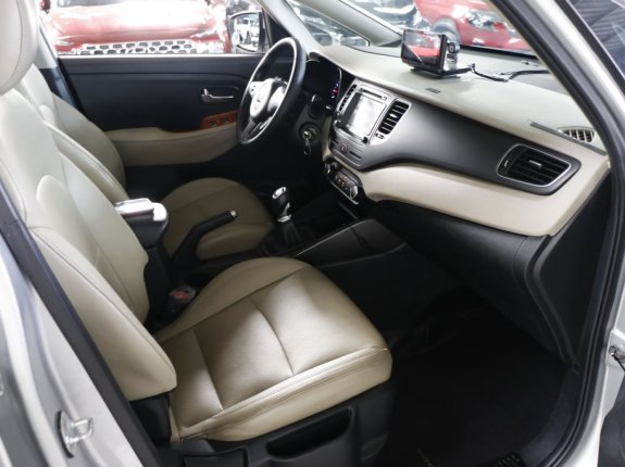 Kia Rondo 2.0 GMT 2017 - Form mới 2017