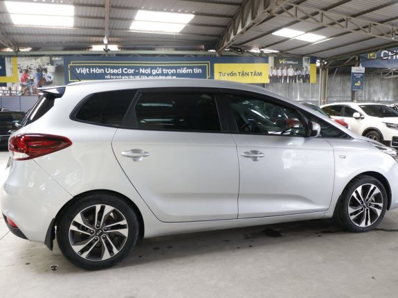 Kia Rondo 2.0 GMT 2017 - Form mới 2017