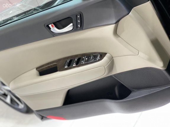 Kia Optima 2.0 ATH 2018 - Tư nhân 1 chủ từ đầu