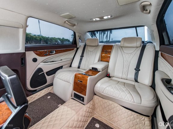 Hyundai Equus 2010 - Xe màu đen, xe nhập