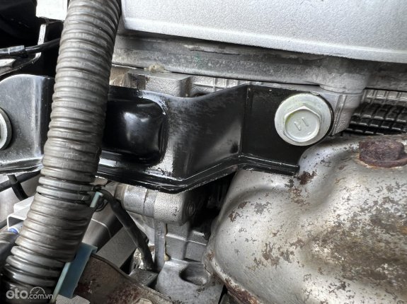 Toyota Camry 2.4G 2003 - Màu ghi hồng