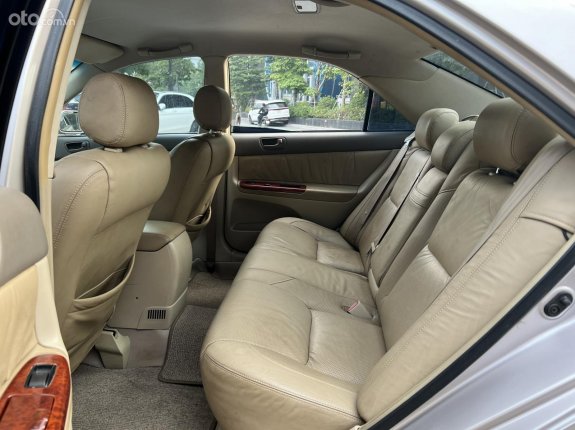 Toyota Camry 2.4G 2003 - Màu ghi hồng