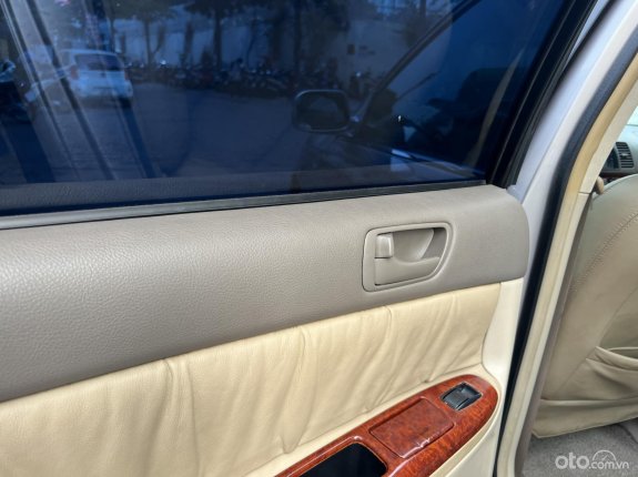 Toyota Camry 2.4G 2003 - Màu ghi hồng