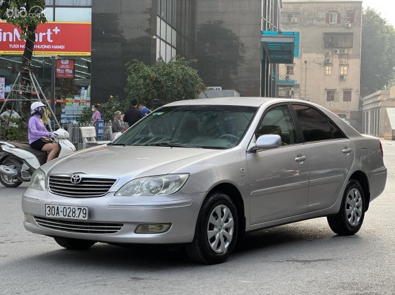 Toyota Camry 2.4G 2003 - Màu ghi hồng