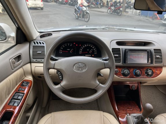 Toyota Camry 2.4G 2003 - Màu ghi hồng