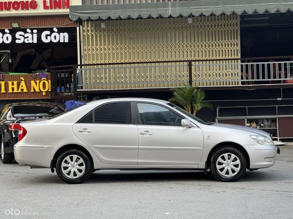 Toyota Camry 2.4G 2003 - Màu ghi hồng