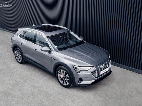 Audi e-tron 2022 - Mẫu xe điện đẳng cấp của Đức cạnh tranh với Tesla