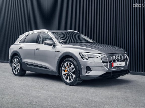 Audi e-tron 2022 - Mẫu xe điện đẳng cấp của Đức cạnh tranh với Tesla
