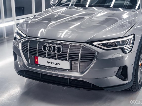 Audi e-tron 2022 - Mẫu xe điện đẳng cấp của Đức cạnh tranh với Tesla