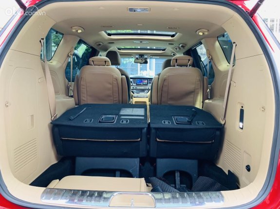 Kia Sedona 2019 - Cần bán xe biển thành phố, máy dầu. Xe rất mới