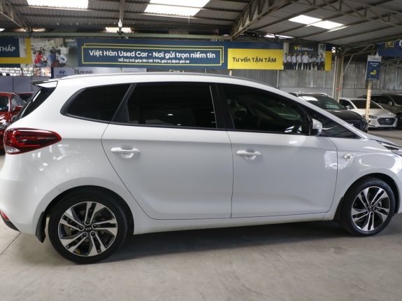 Kia Rondo 2.0 GMT 2022 - Xe màu trắng