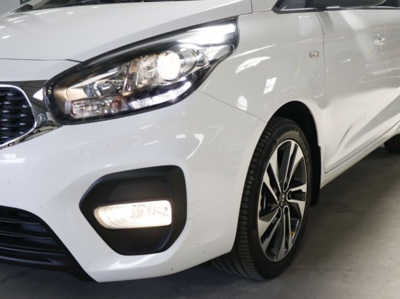 Kia Rondo 2.0 GMT 2022 - Xe màu trắng