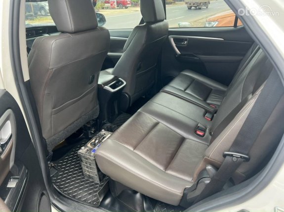 Toyota Fortuner 2.4G 4x2 AT  2019 - Xe mới 95%