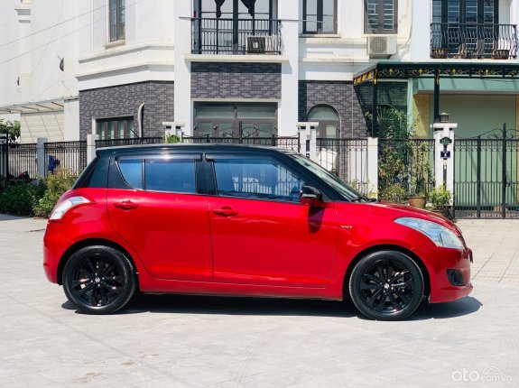 Suzuki Swift 1.4 AT 2017 - Đăng ký lần đầu 2017, xe gia đình, giá chỉ 435tr