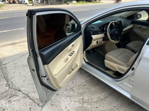 Toyota Vios 1.5E MT 2017 - Đăng ký lần đầu 2017 ít sử dụng, giá chỉ 370tr