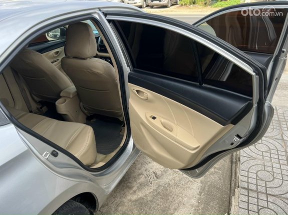 Toyota Vios 1.5E MT 2017 - Đăng ký lần đầu 2017 ít sử dụng, giá chỉ 370tr