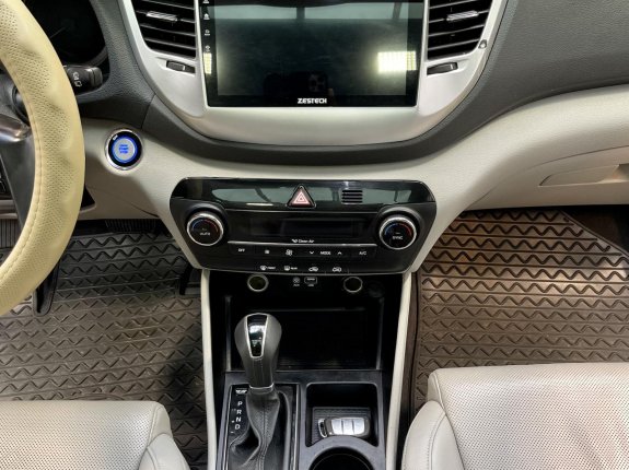 Hyundai Tucson 2.0 Đặc biệt 2015 - Giá chỉ nhỉnh 700tr