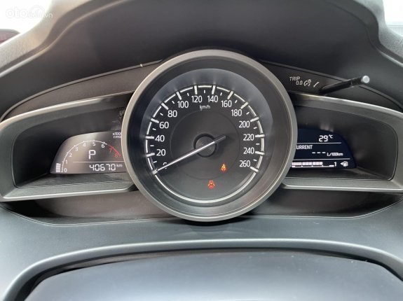 Mazda 3 1.5 Hatchback 2018 - Giá 568 triệu đầy ưu đãi nhanh chóng mua để đi tết