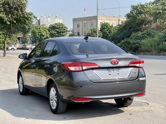 Toyota Vios 1.5 E CVT 2019 - Bản 7 túi khí