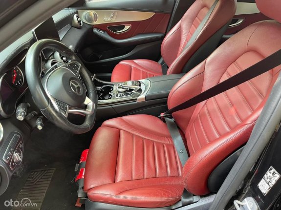 Mercedes-Benz C300 AMG 2017 - Biển Sài Gòn - 1 chủ từ đầu - Tặng gói phủ ceramic - Giao xe toàn quốc