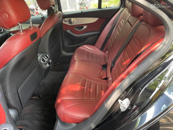 Mercedes-Benz C300 AMG 2017 - Biển Sài Gòn - 1 chủ từ đầu - Tặng gói phủ ceramic - Giao xe toàn quốc