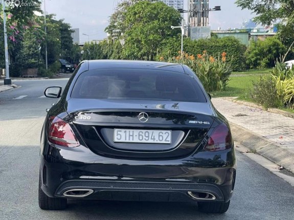 Mercedes-Benz C300 AMG 2017 - Biển Sài Gòn - 1 chủ từ đầu - Tặng gói phủ ceramic - Giao xe toàn quốc