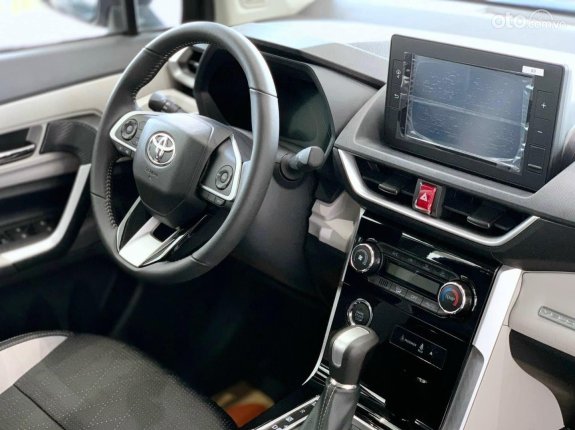 Toyota Veloz Cross 1.5 CVT 2022 - Hỗ trợ bank đến 85% - Sẵn xe giao ngay