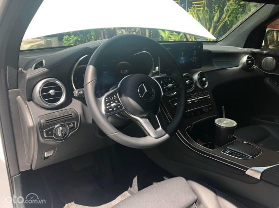 Mercedes-Benz GLC 200 4Matic 2022 - Mới 99,9% - Siêu siêu lướt odo mới 1000 km đầu tiên - Siêu hiếm 1 chủ từ đầu bao sang tên