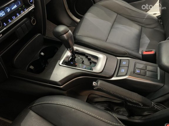 Toyota Fortuner 2.7 V 4X2 AT 2021 - Máy dầu, cực đẹp