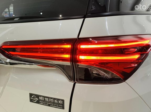 Toyota Fortuner 2.7 V 4X2 AT 2021 - Máy dầu, cực đẹp