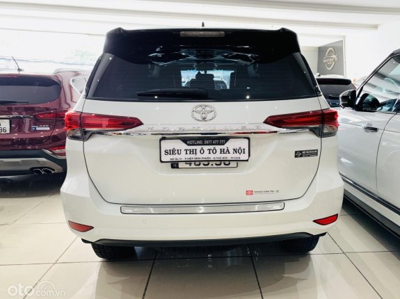 Toyota Fortuner 2.7 V 4X2 AT 2021 - Máy dầu, cực đẹp
