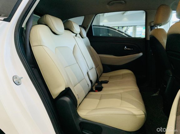 Kia Rondo 2.0 GAT 2018 - Xe rất mới, bao test hãng