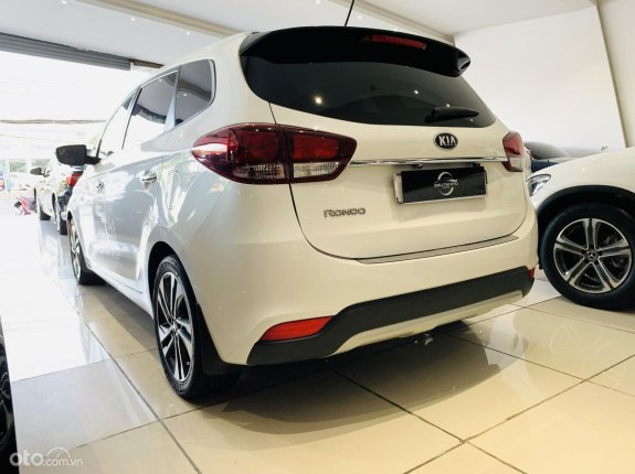 Kia Rondo 2.0 GAT 2018 - Xe rất mới, bao test hãng