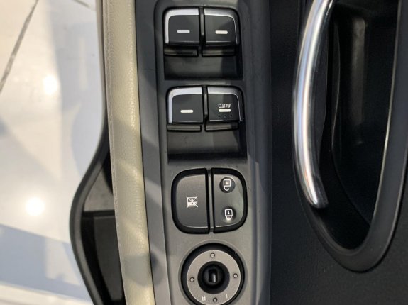 Kia Rondo 2.0 GAT 2018 - Xe rất mới, bao test hãng