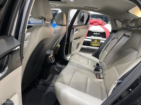 Kia Cerato 1.6 AT Luxury 2020 - Màu đen chính chủ, giá hữu nghị