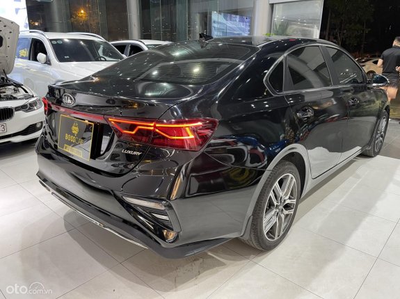 Kia Cerato 1.6 AT Luxury 2020 - Màu đen chính chủ, giá hữu nghị