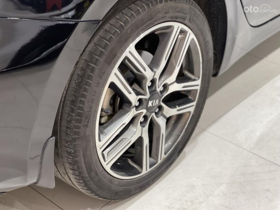 Kia Cerato 1.6 AT Luxury 2020 - Màu đen chính chủ, giá hữu nghị