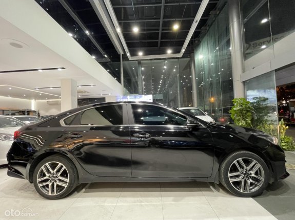 Kia Cerato 1.6 AT Luxury 2020 - Màu đen chính chủ, giá hữu nghị