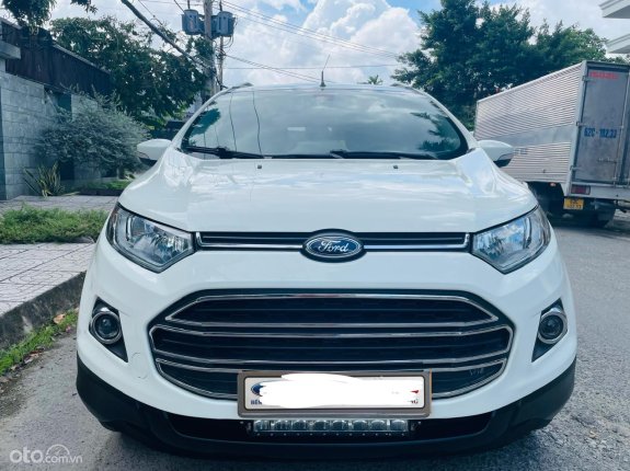 Ford EcoSport Titanium 1.5L AT 2016 - Xe màu trắng 